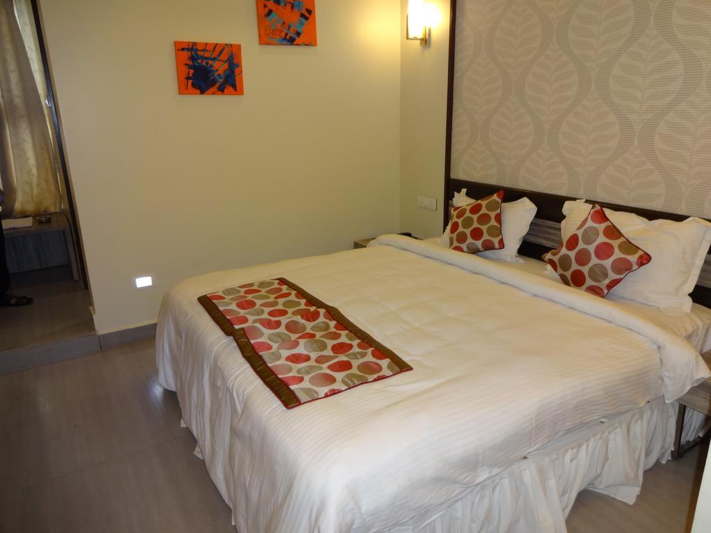 Buhari Royale Boutique Hotel شيناي المظهر الخارجي الصورة